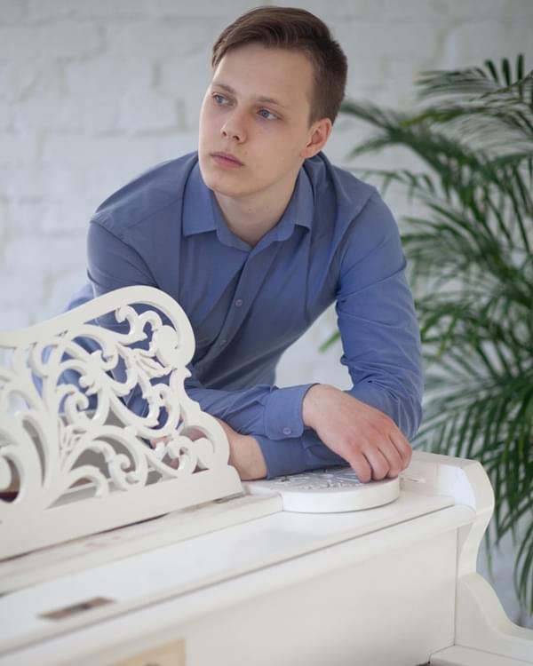 Усатенко Владислав